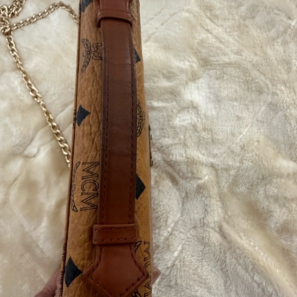 Authentic MCM made in Germany in preowned good condition. - Picture 5 of 11